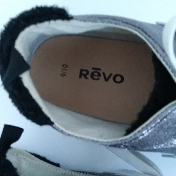 Revo Metallic Sparkly Faux Fur Active Sneakers 9/10 L Silver Black - Picture 3 of 16